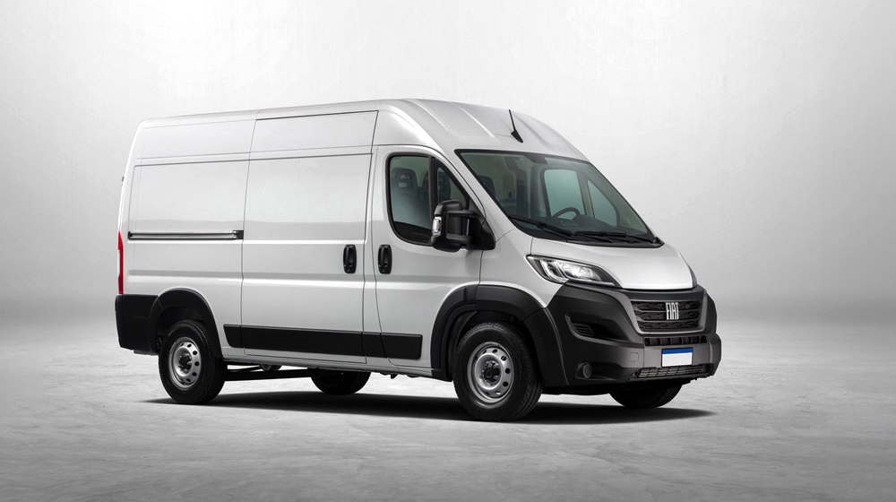 Front 3/4 render of a fiat with White paint