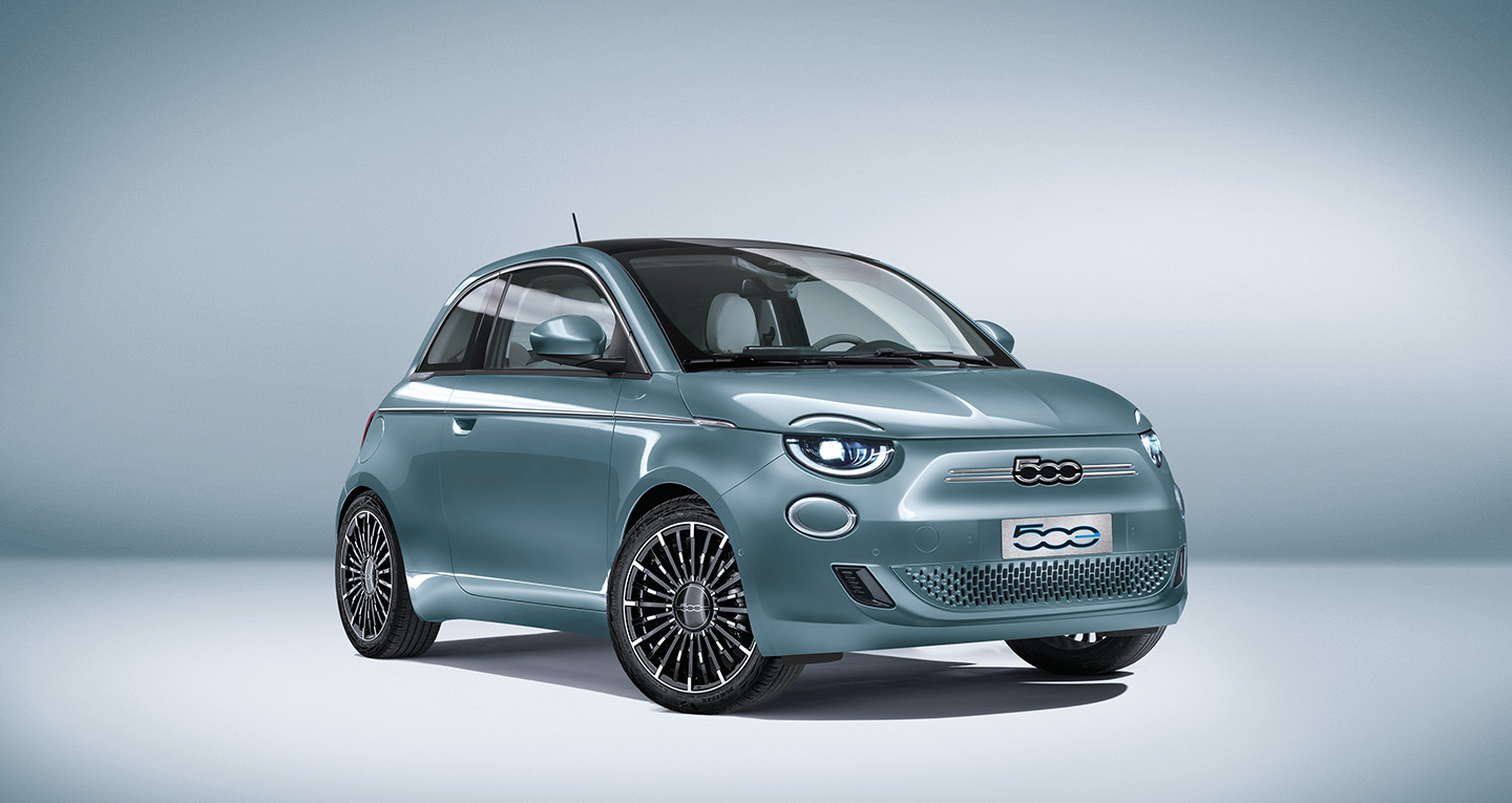 Front 3/4 render of a fiat with Celestial Blue paint