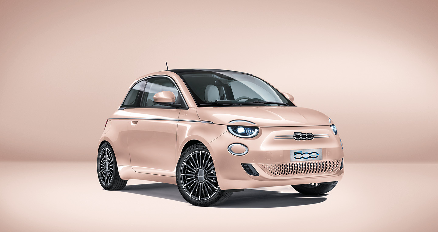 Front 3/4 render of a fiat with Rose Gold paint